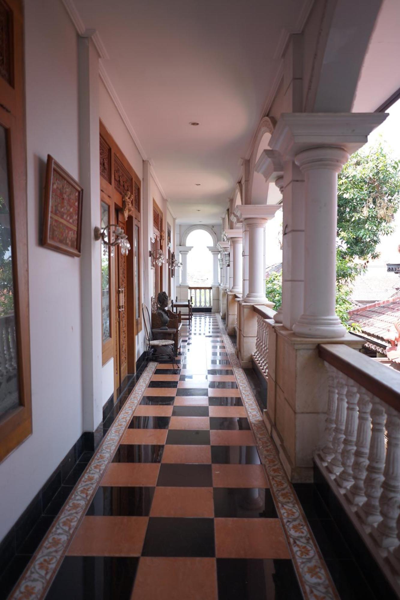 Rumah Pesik Art Heritage Gondowulung Extérieur photo