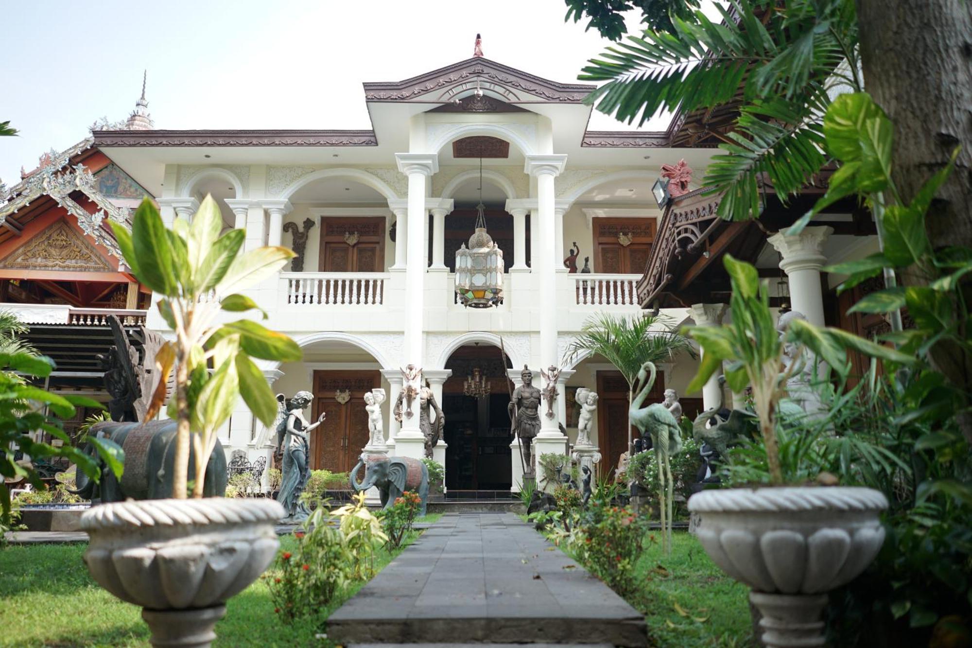 Rumah Pesik Art Heritage Gondowulung Extérieur photo