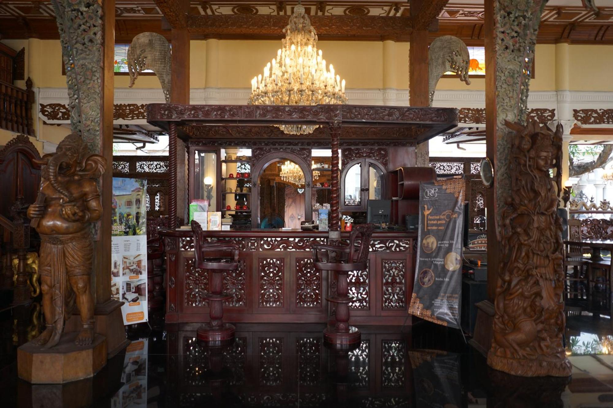 Rumah Pesik Art Heritage Gondowulung Extérieur photo